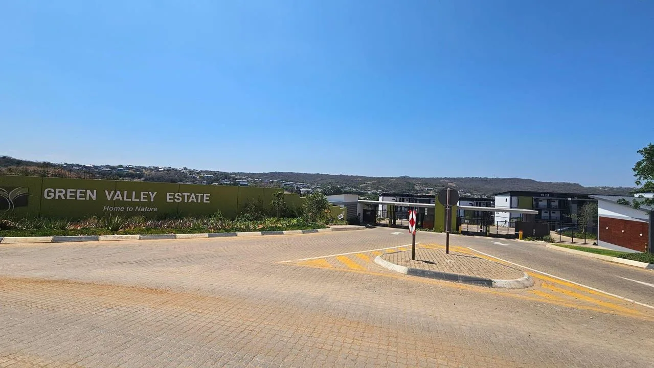2 Bedroom Apartment / flat for sale in Riverside Park