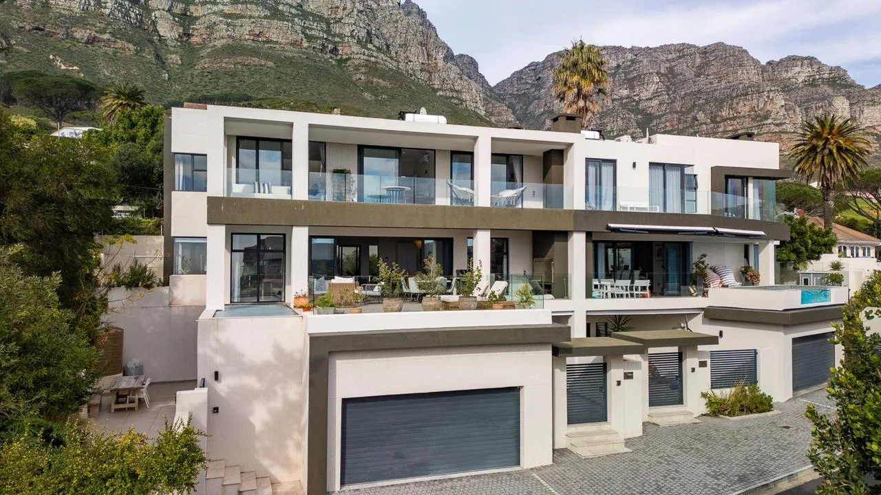 4 Bedroom House to rent in Camps Bay