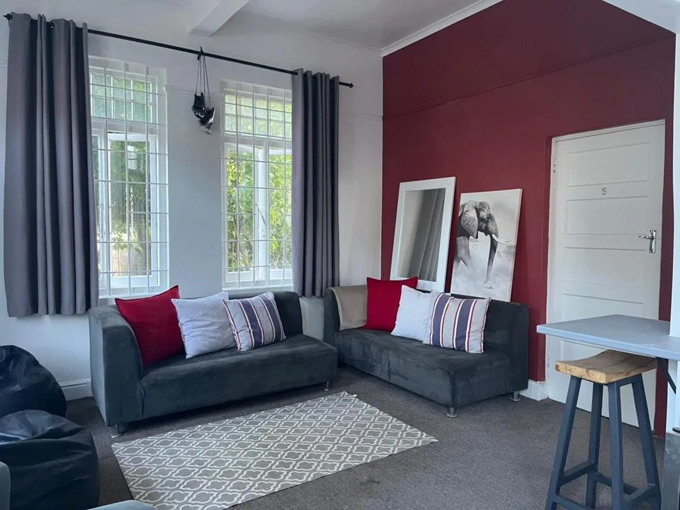 9 Bedroom House to rent in Mowbray