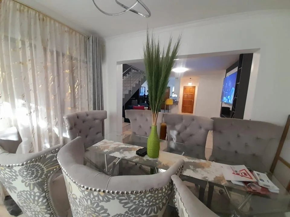 2 Bedroom Townhouse to rent in Heidelberg Central