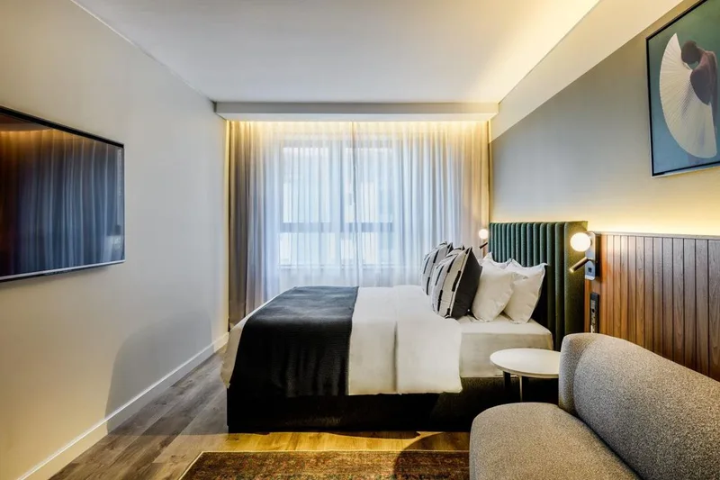 0.5 Bedroom Apartment / flat to rent in Cape Town City Centre