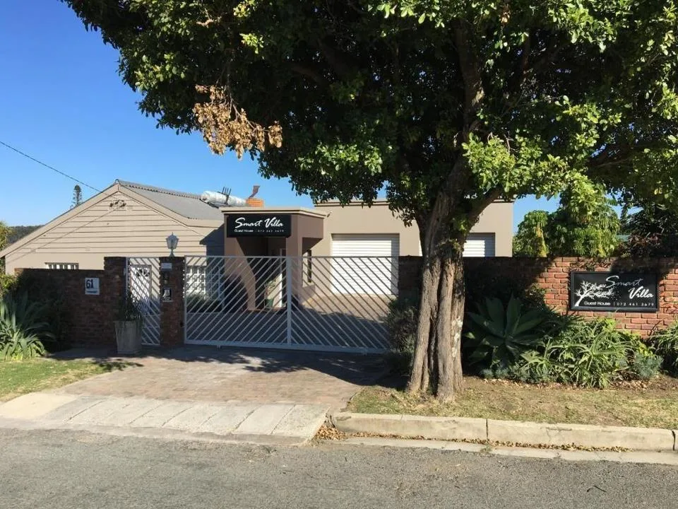 9 Bedroom House for sale in Nahoon