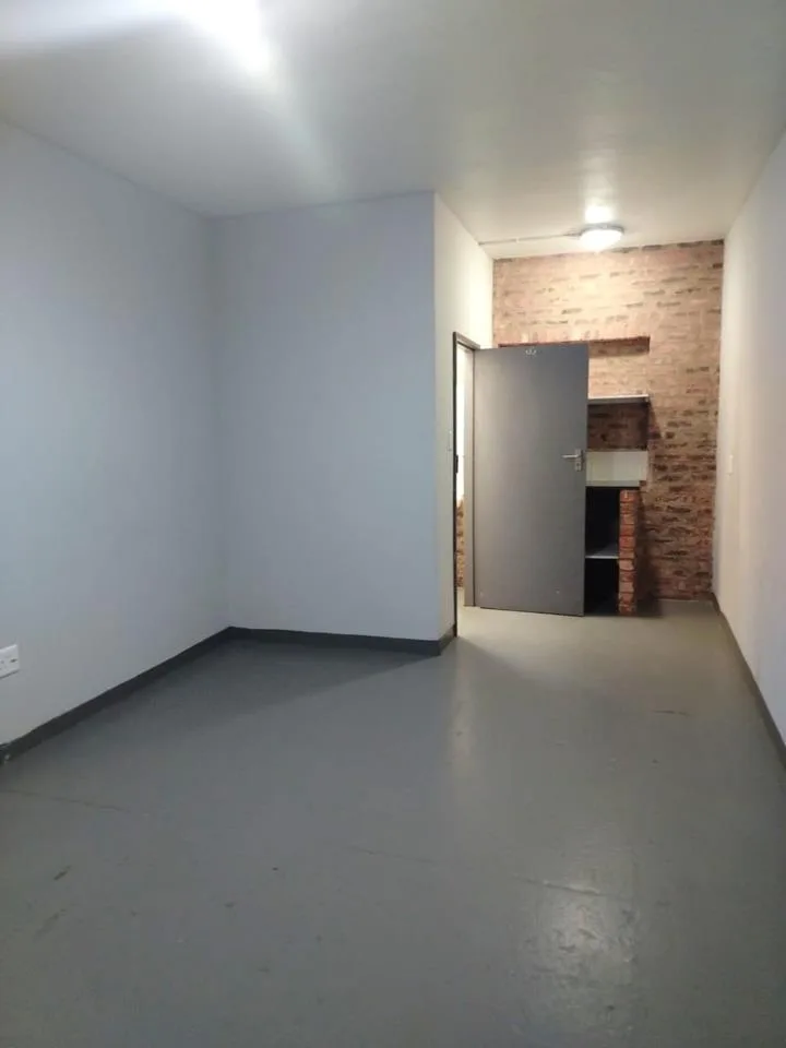 0.5 Bedroom Apartment / flat to rent in Kew