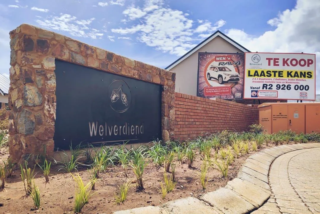 3 Bedroom Townhouse to rent in De Land Estate