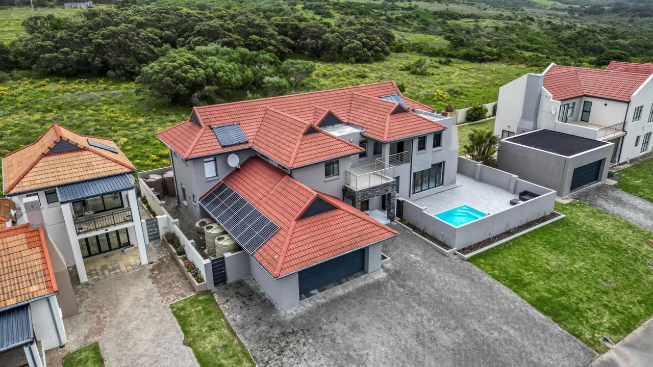 6 Bedroom House for sale in Balugha River Estate