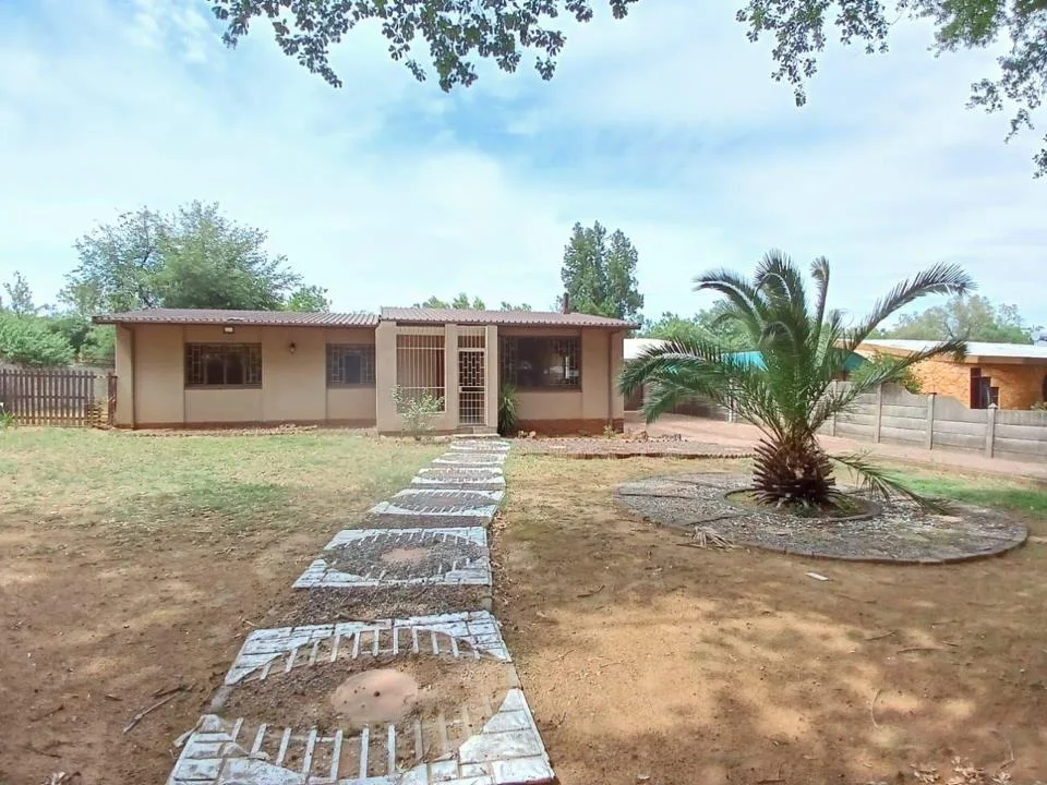4 Bedroom House for sale in Sasolburg Ext 15