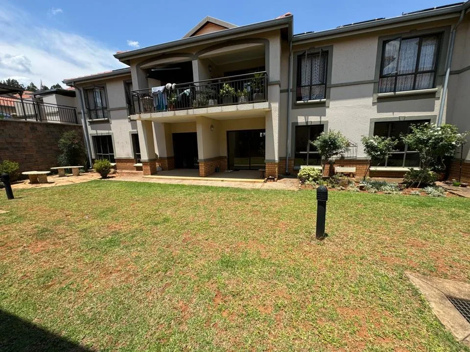2 Bedroom Apartment / flat to rent in Featherwood Retirement Estate