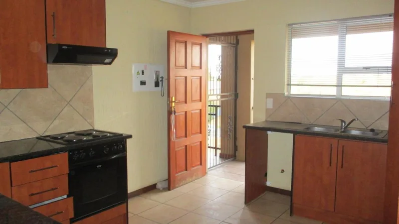 2 Bedroom Apartment / flat to rent in Three Rivers