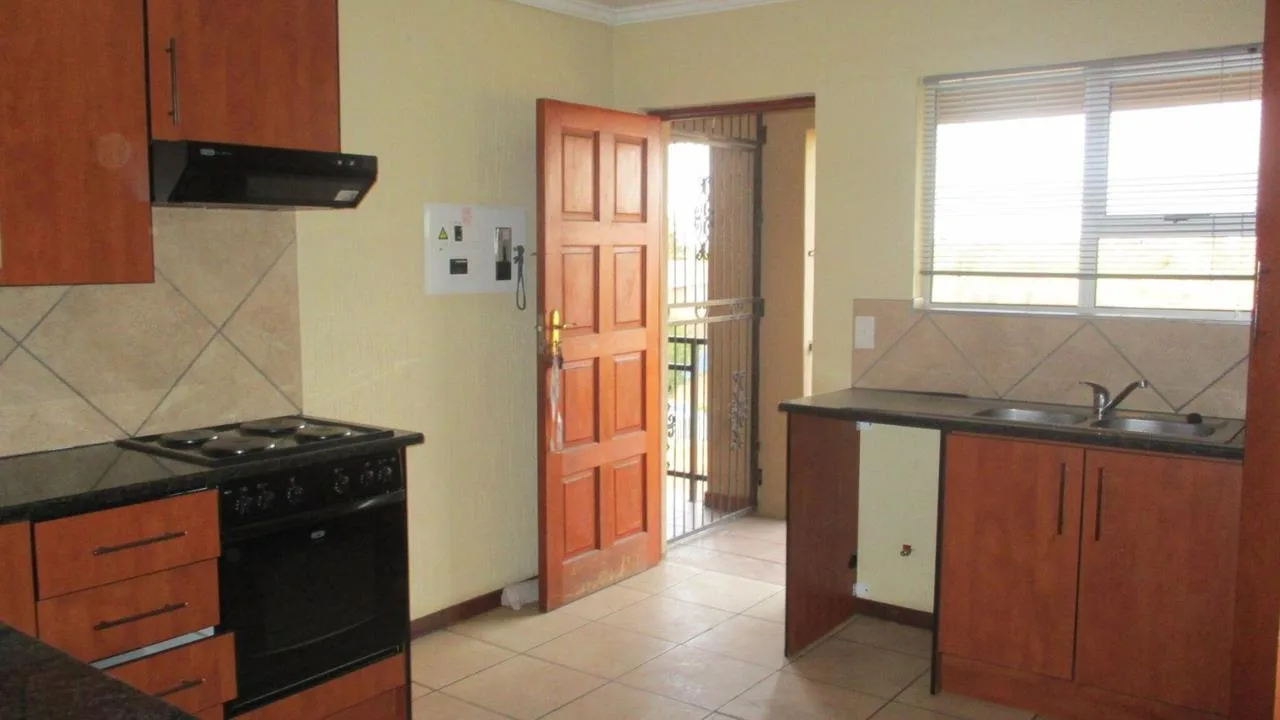 2 Bedroom Apartment / flat to rent in Three Rivers