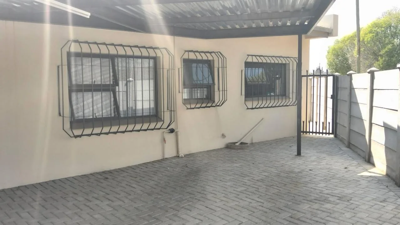 3 Bedroom Townhouse to rent in Naudeville