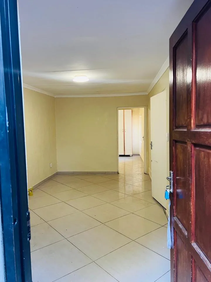 1 Bedroom Apartment / flat to rent in Bezuidenhout Valley