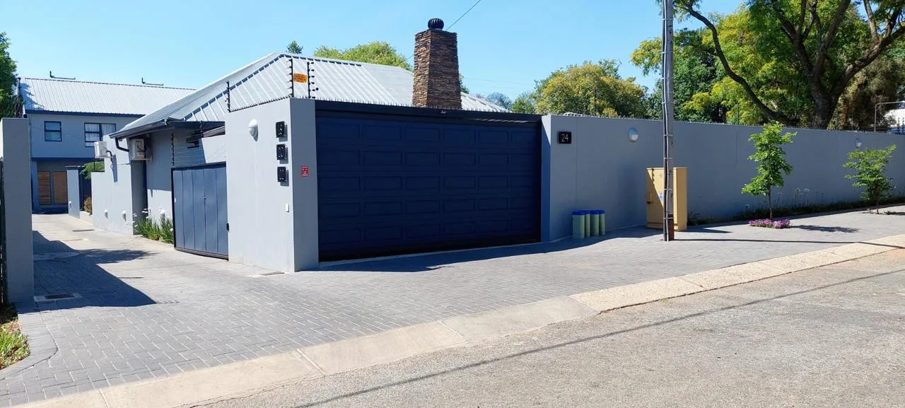 4 Bedroom House to rent in Menlo Park