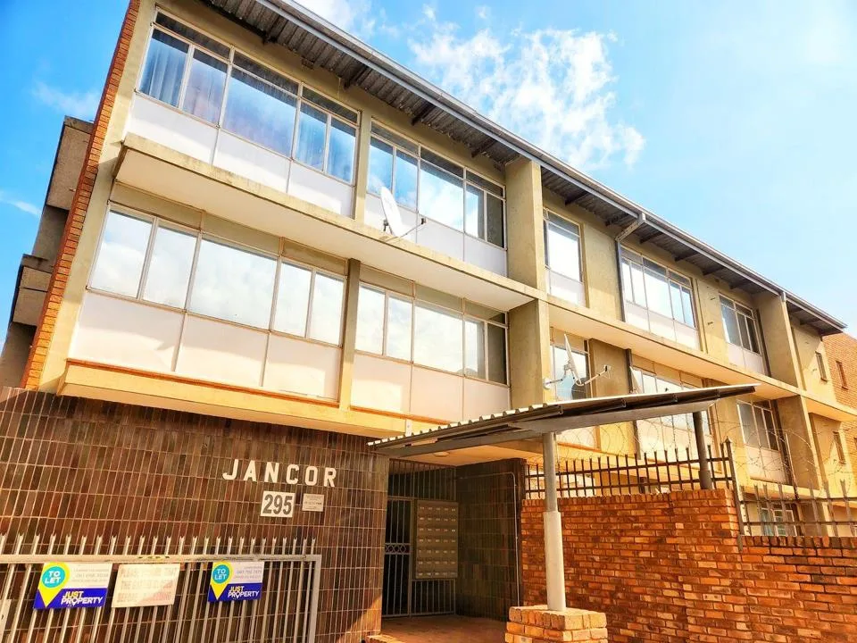 2 Bedroom Apartment / flat to rent in Pretoria North