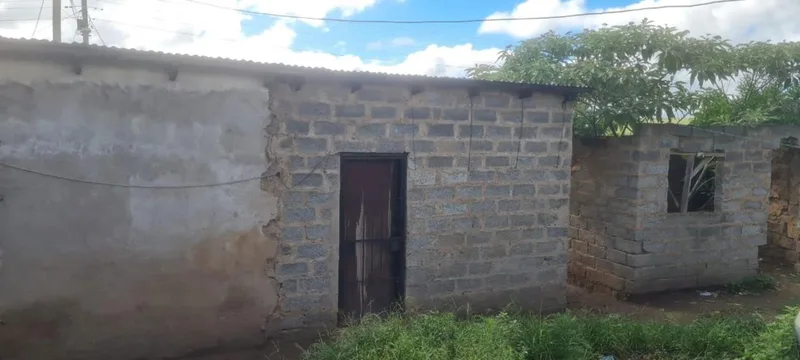 15 Bedroom House for sale in Ngangelizwe