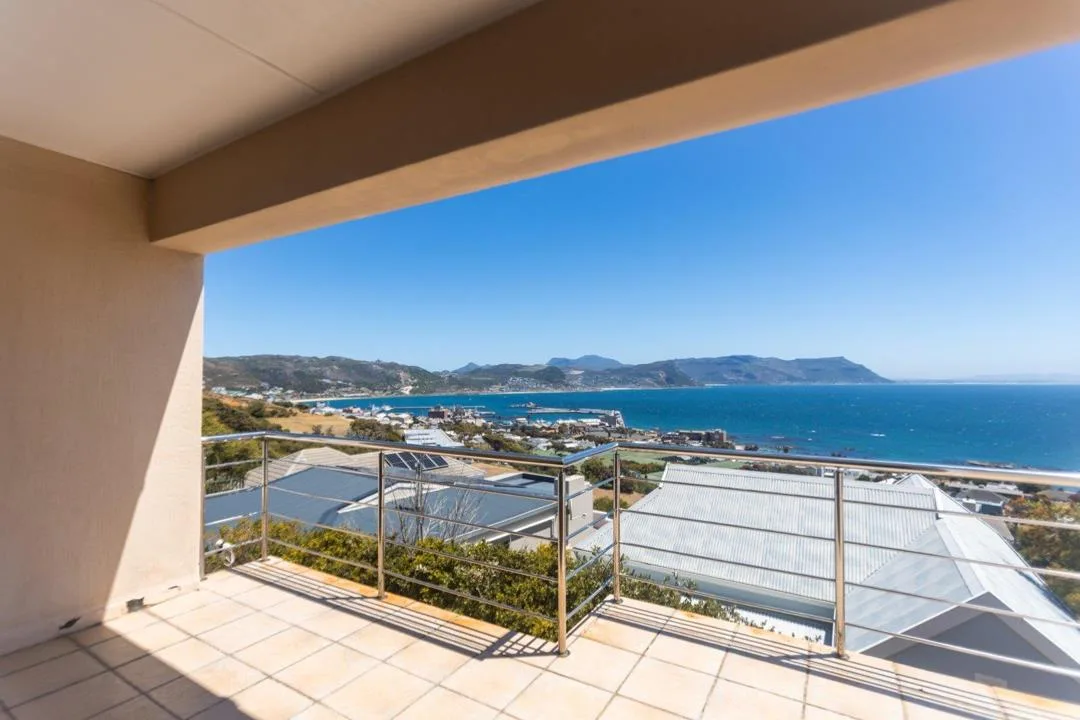4 Bedroom House to rent in Simons Town Central