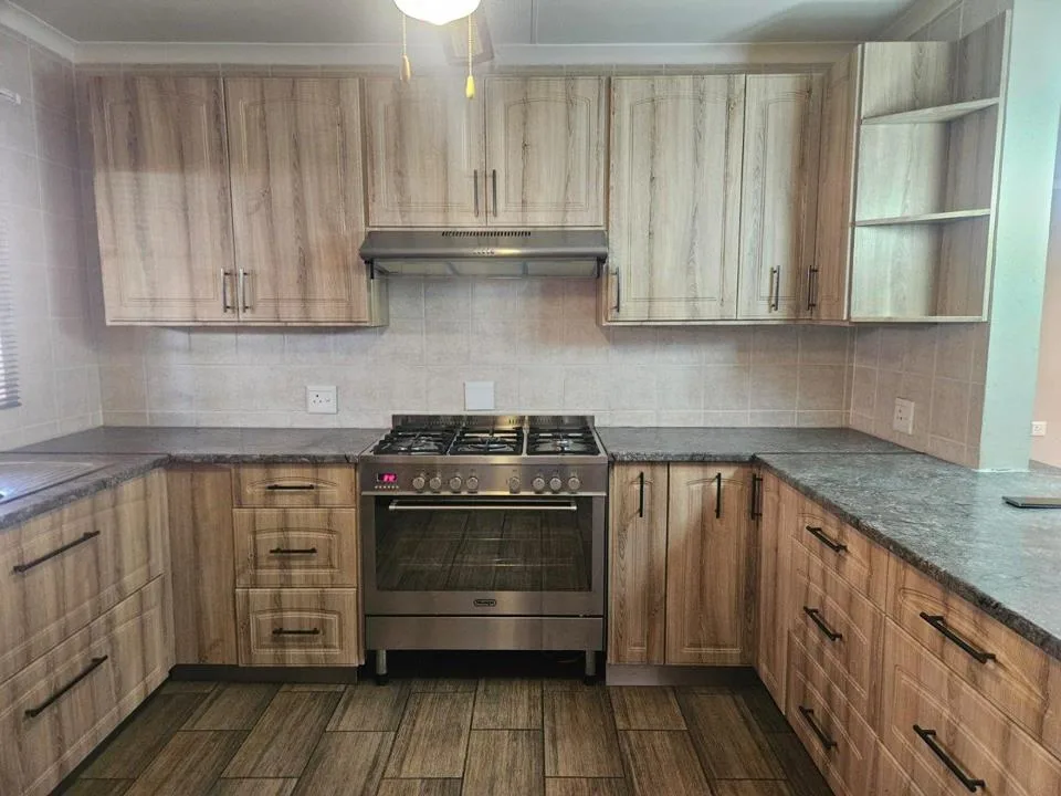 3 Bedroom Townhouse to rent in Bendor