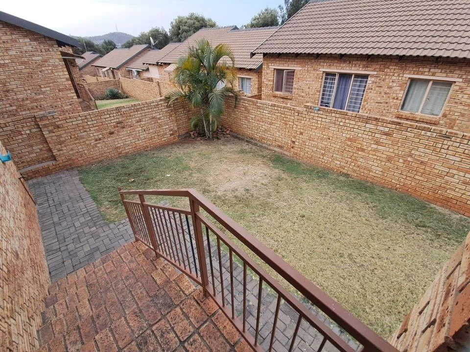 3 Bedroom Townhouse to rent in Cashan
