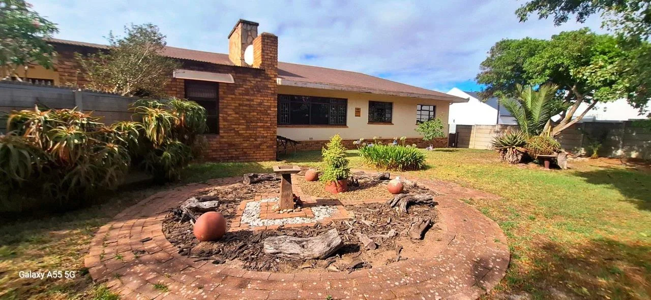 5 Bedroom House to rent in Vredenburg
