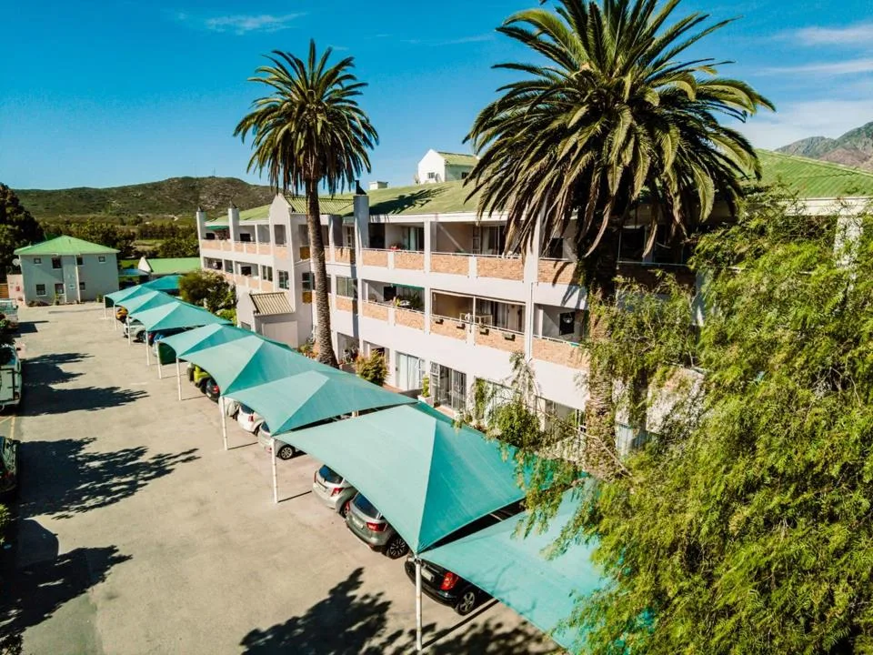 3 Bedroom Apartment / flat to rent in Montagu