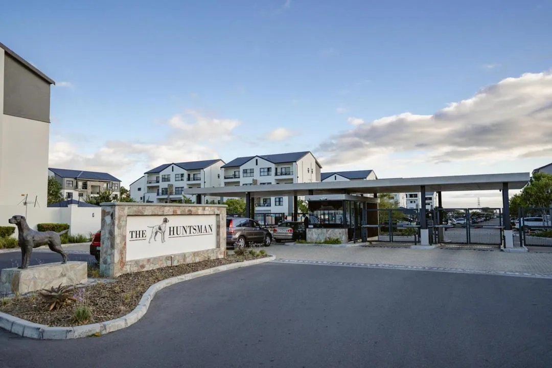 1 Bedroom Apartment / flat to rent in Somerset West Central
