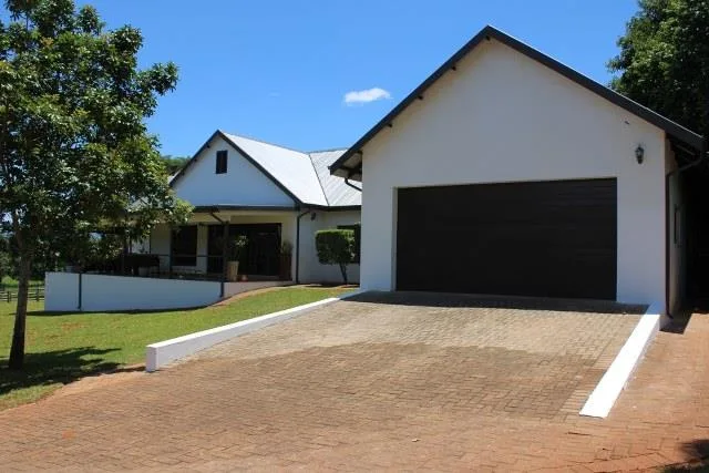 3 Bedroom House for sale in Doornhoek