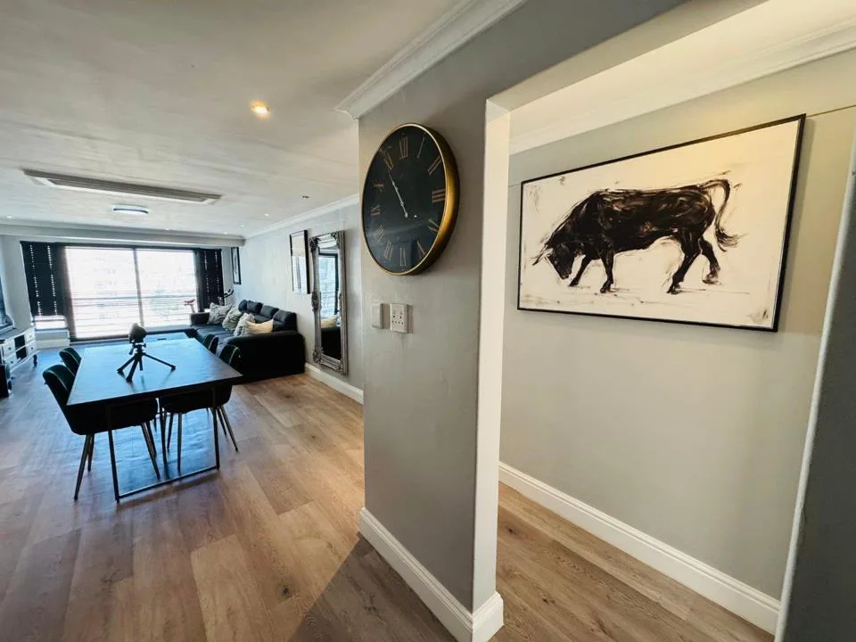 2 Bedroom Apartment / flat to rent in Sea Point