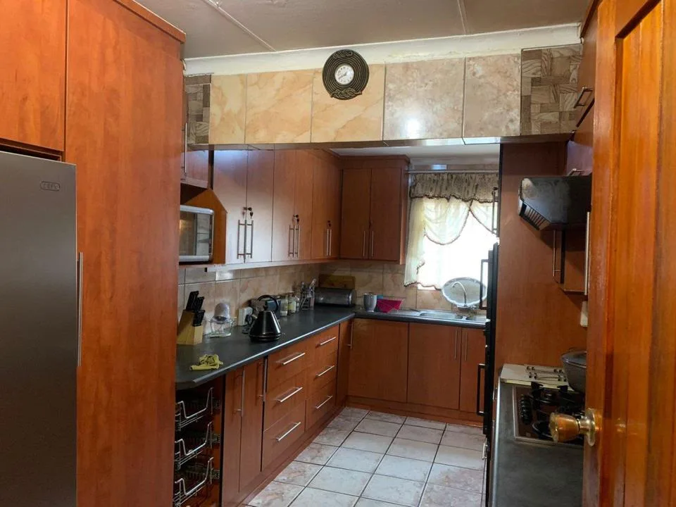 4 Bedroom House for sale in Hilton