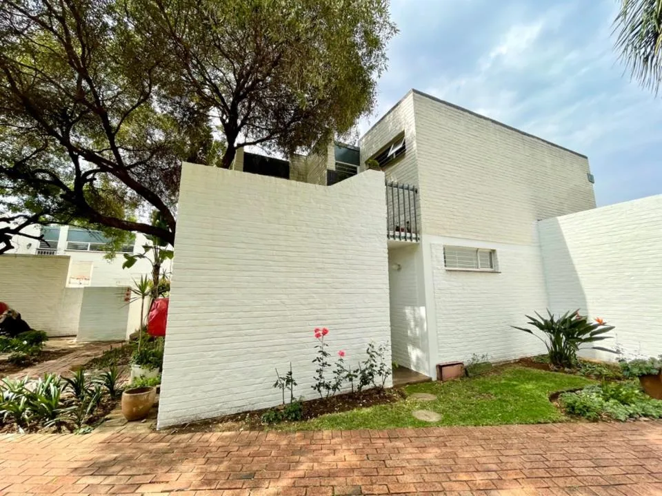 2 Bedroom Apartment / flat to rent in Lynnwood Manor