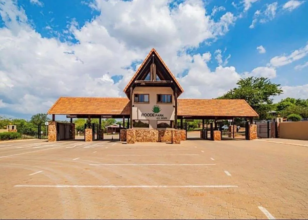 2 Bedroom Apartment / flat to rent in Montana Park