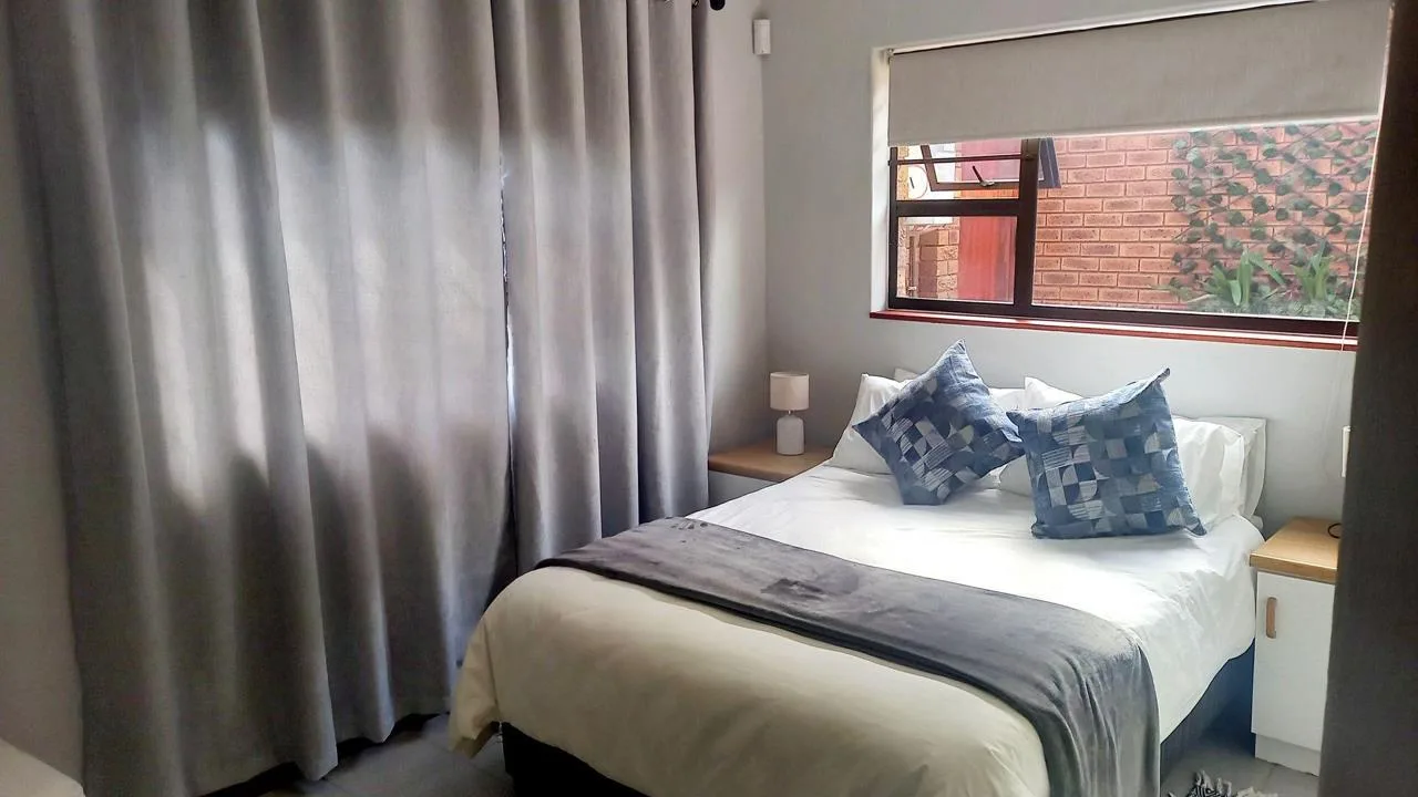 1 Bedroom Apartment / flat to rent in Middedorp