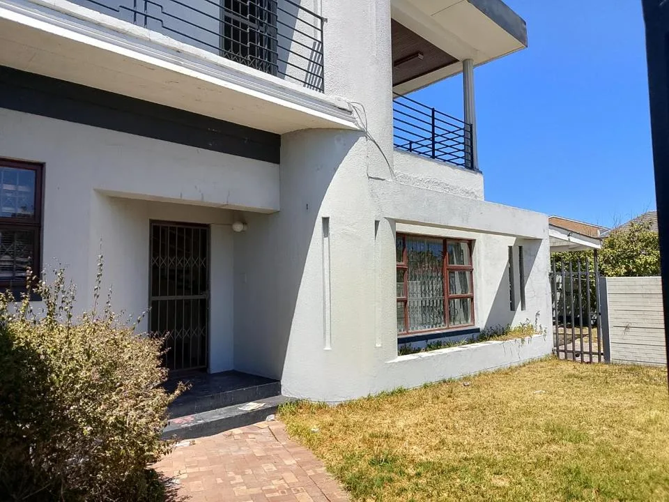 3 Bedroom Apartment / flat to rent in Lotus River