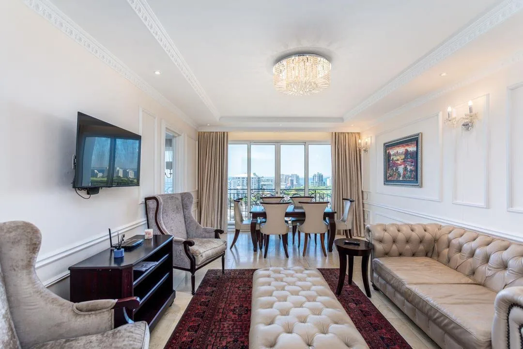 2 Bedroom Apartment / flat to rent in Sea Point