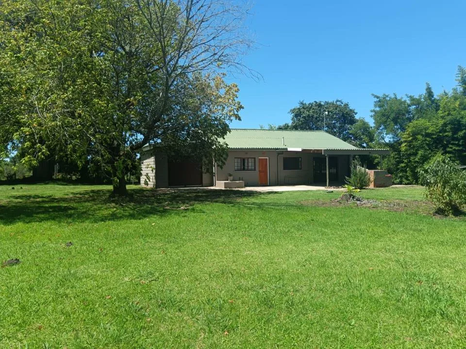 2 Bedroom House to rent in Hoekwil