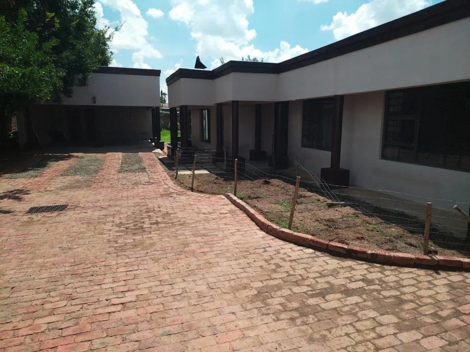 3 Bedroom House for sale in Vryburg