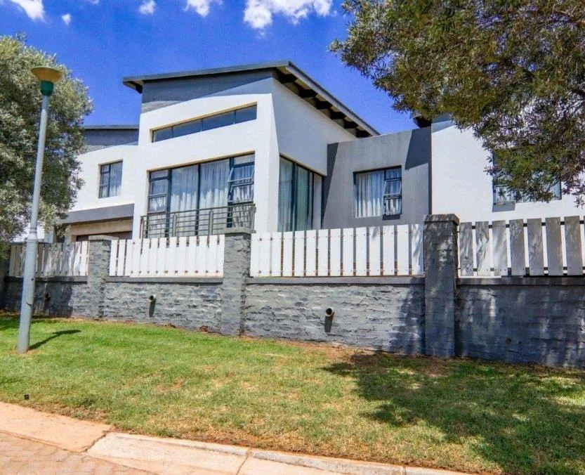 4 Bedroom House to rent in Copperleaf Estate