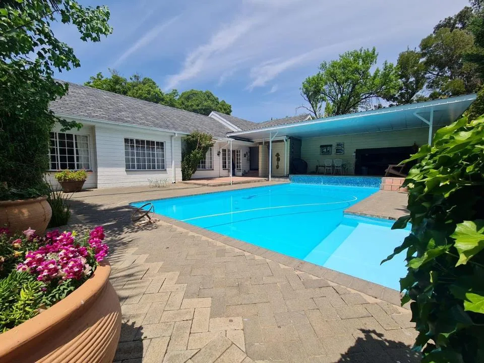 4 Bedroom House for sale in Waverley