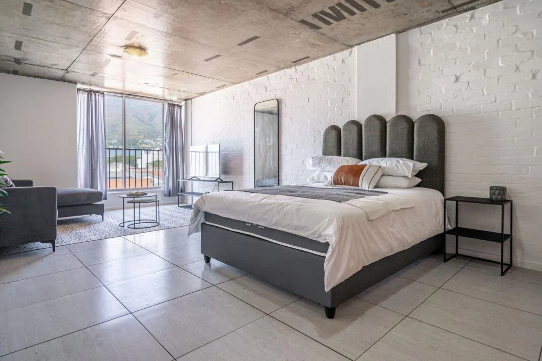 0.5 Bedroom Apartment / flat to rent in Woodstock