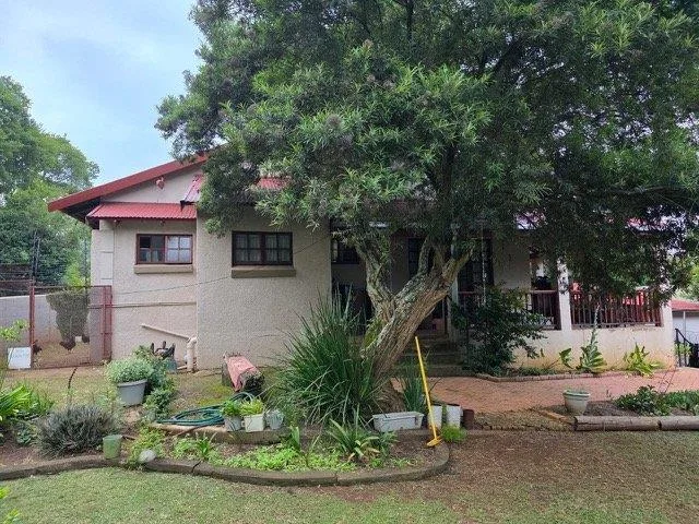4 Bedroom House for sale in Emgwenya