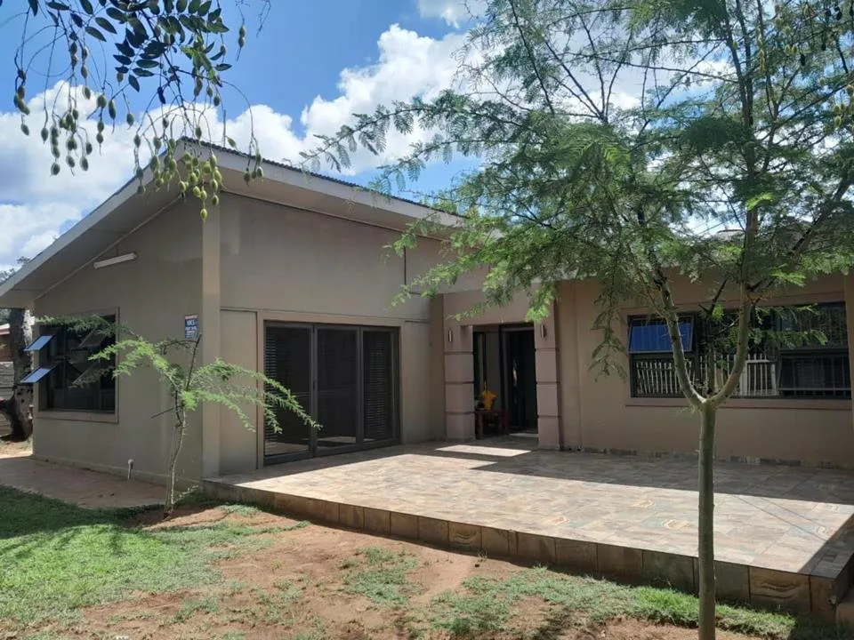 4 Bedroom House for sale in Kuruman