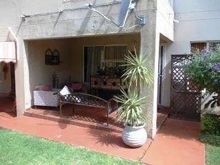 3 Bedroom Townhouse for sale in Wilkoppies