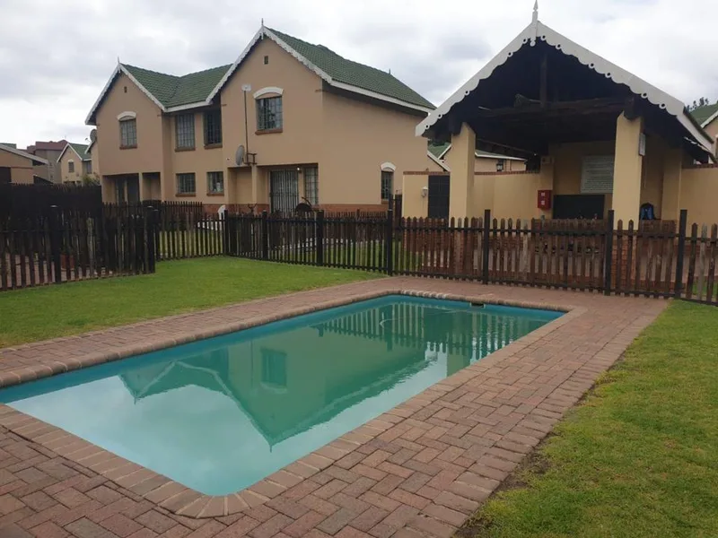 2 Bedroom Apartment / flat for sale in Reyno Ridge