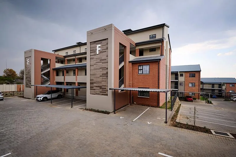 2 Bedroom Apartment / flat to rent in Kyalami AH