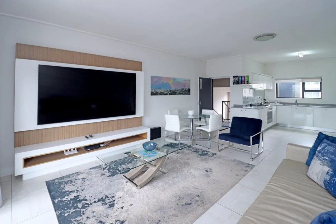 2 Bedroom Apartment / flat to rent in Waterfall