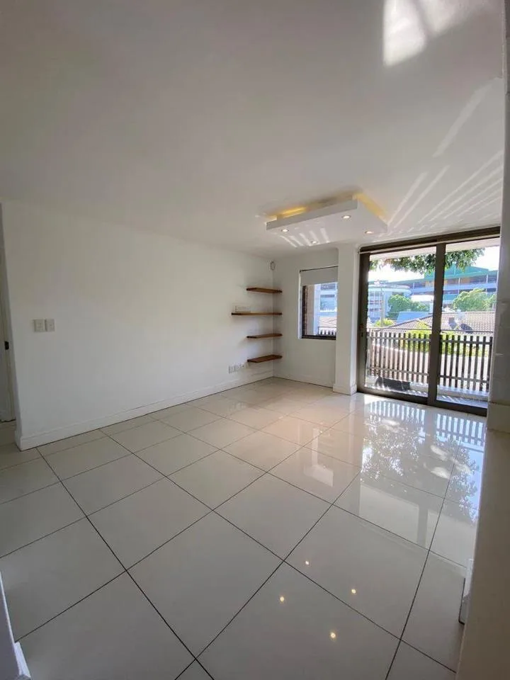 2 Bedroom Apartment / flat to rent in Claremont Upper
