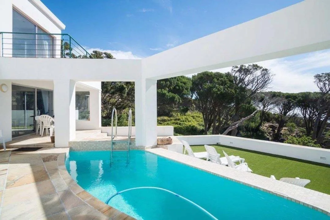 4 Bedroom House to rent in Camps Bay