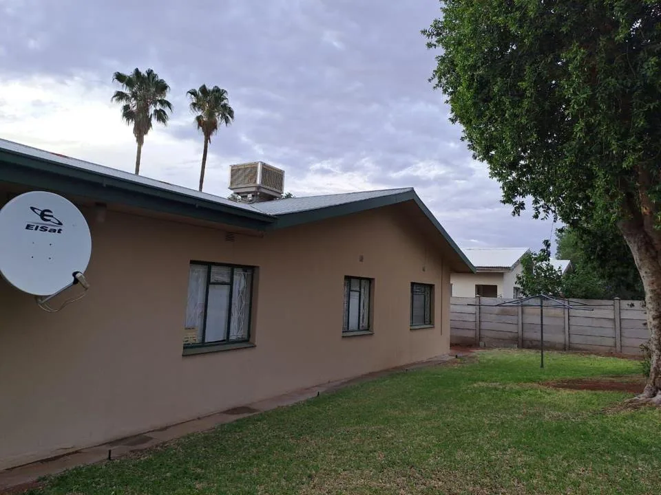 3 Bedroom House for sale in Flora Park
