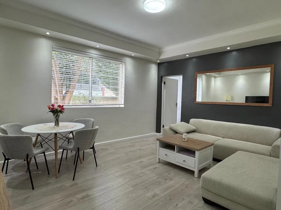 2 Bedroom Apartment / flat to rent in Sea Point