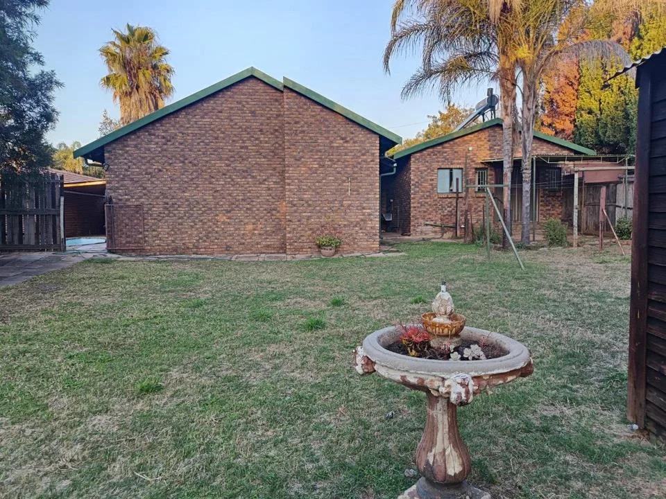5 Bedroom House to rent in Ifafi