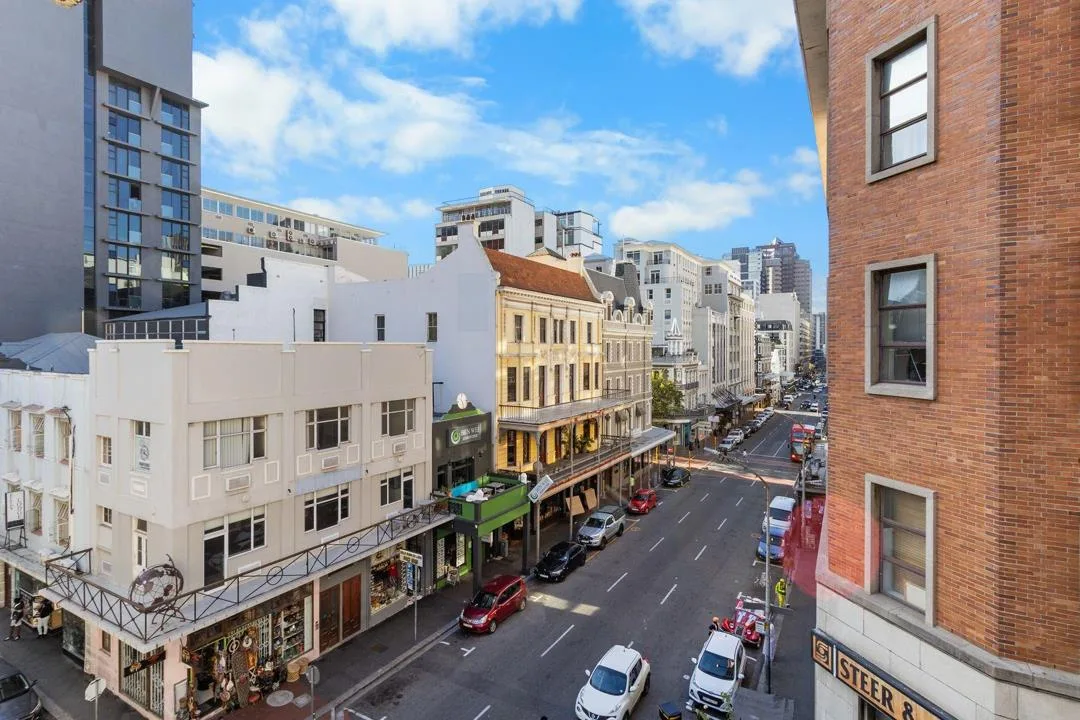 0.5 Bedroom Apartment / flat to rent in Cape Town City Centre