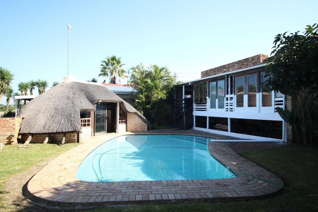 3 Bedroom House for sale in Gonubie